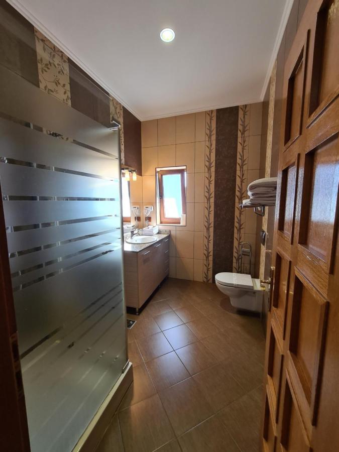 Hotel Bulevard Făgăraş エクステリア 写真