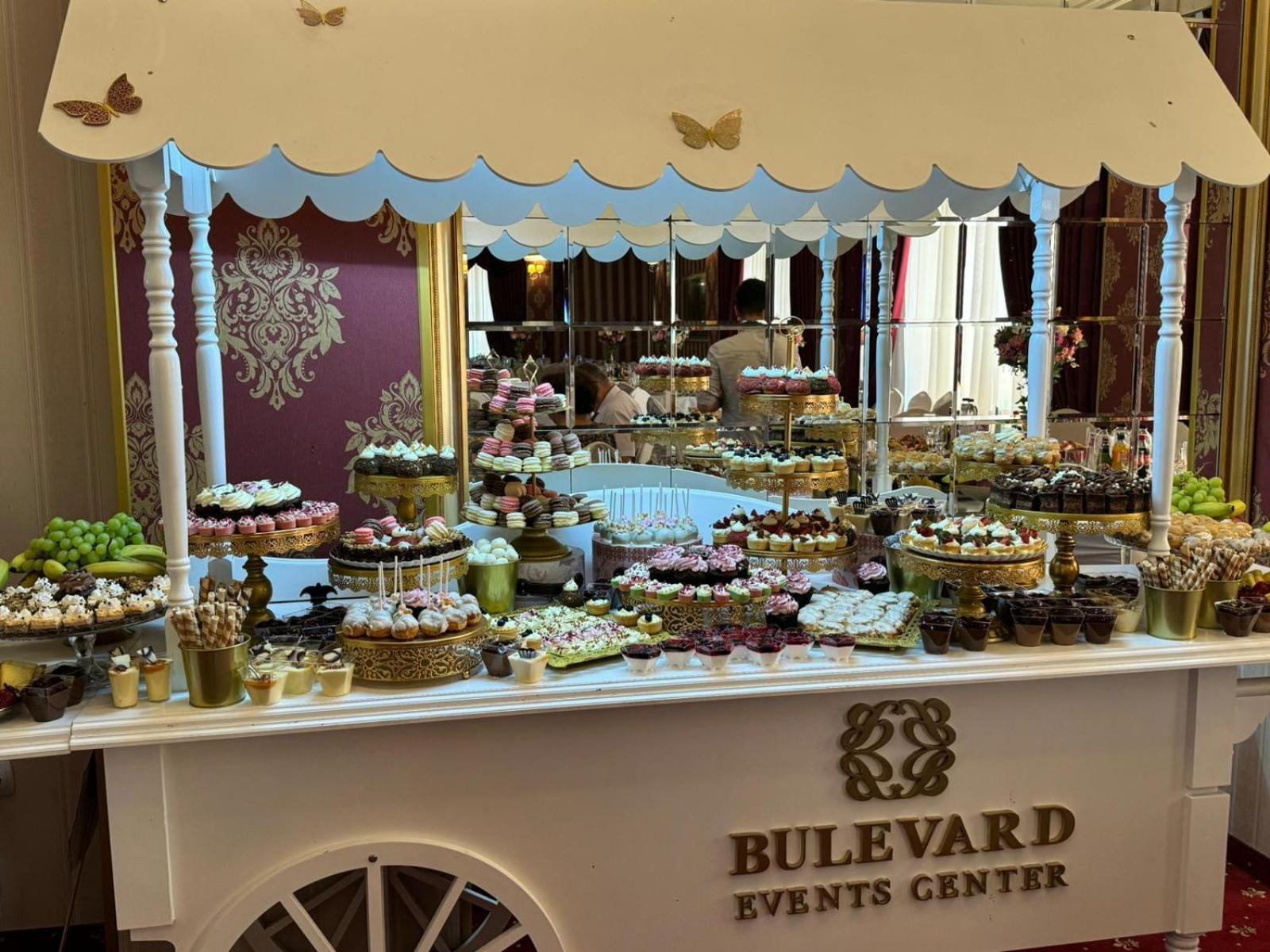 Hotel Bulevard Făgăraş エクステリア 写真