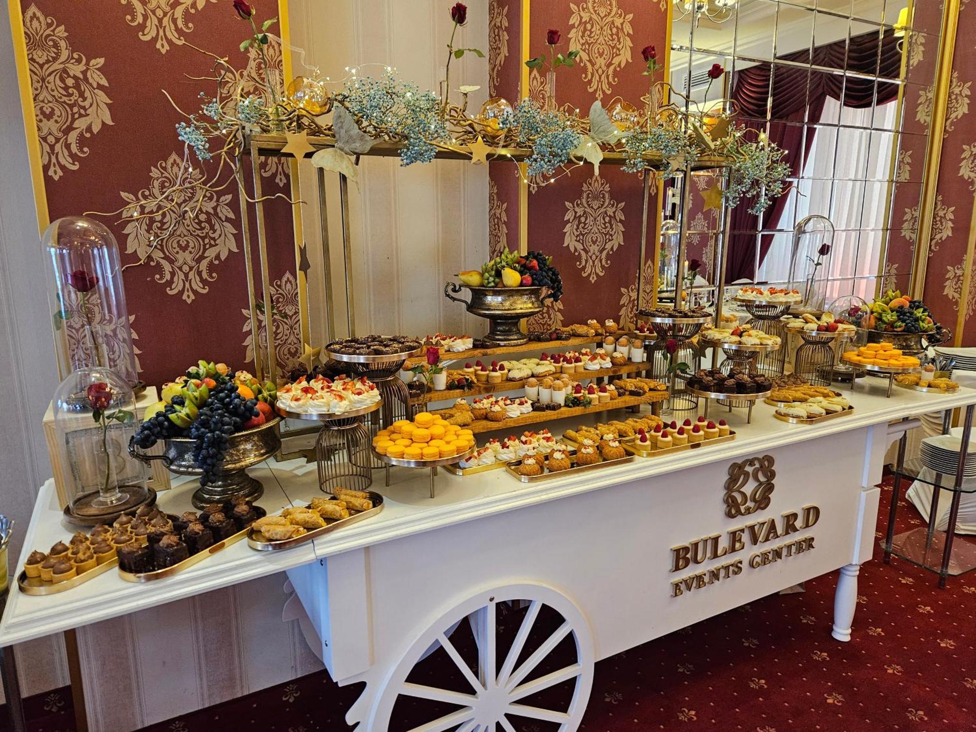 Hotel Bulevard Făgăraş エクステリア 写真